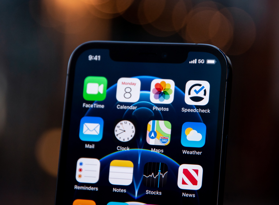 柳河苹果手机维修分享为什么 iPhone 12 在冬季会自动关机 