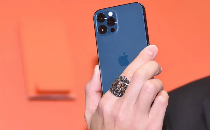 柳河苹果手机维修分享iPhone12系列重启方法教程 